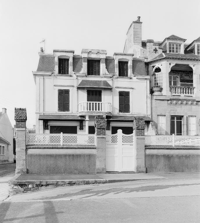 Elévation nord, sur mer.