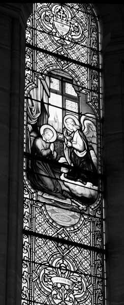 Vue d'ensemble de la baie 9 : Saint Stanislas Kostka recevant la communion de la main d'un anget.