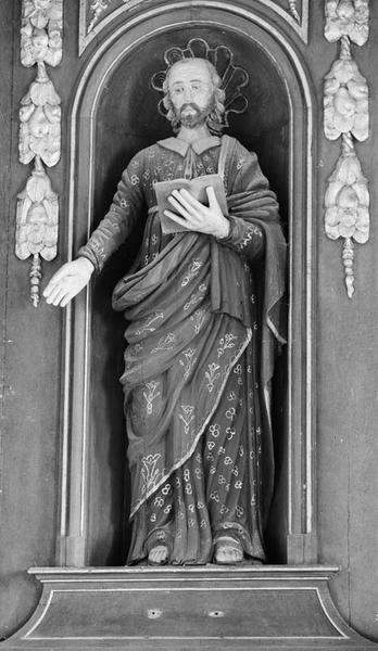 Statue de la travée gauche du retable du maître-autel : saint Pierre.