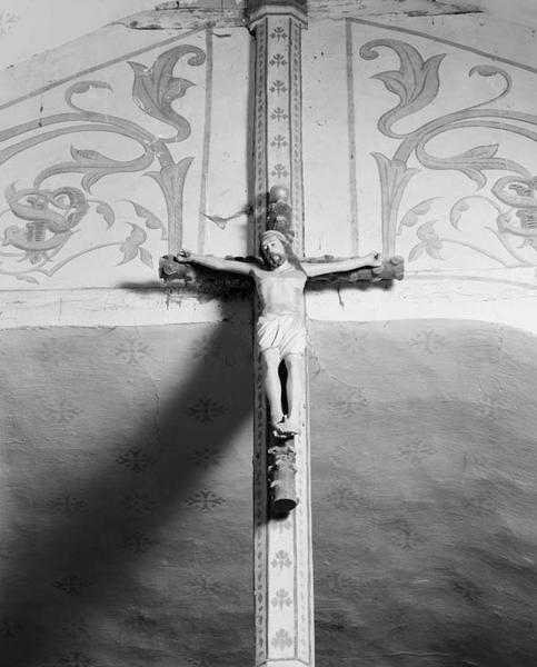 Croix : Christ en croix