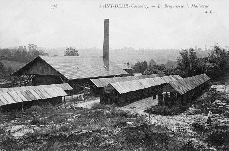 378. Saint-Désir (Calvados) - La briqueterie de Malicorne.- Carte postale, A. G. éd., s. d., début 20e siècle. (Collection particulière D. Deshayes).