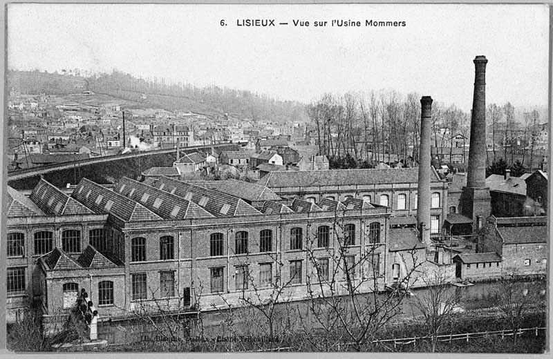 6. Lisieux - Vue sur l'usine Mommers.- Carte postale, Tribouillard phot., éd. librairie Blanche, s. d., début 20e siècle. (Collection particulière D. Deshayes).