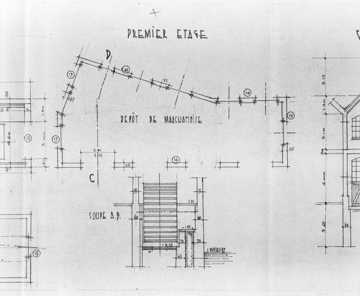 Etablissements Emile et Paul Bourné à Lisieux, boulevard Jeanne d'Arc et rue d'Alençon. Bâtiments n°11. Roue hydraulique, Premier étage.