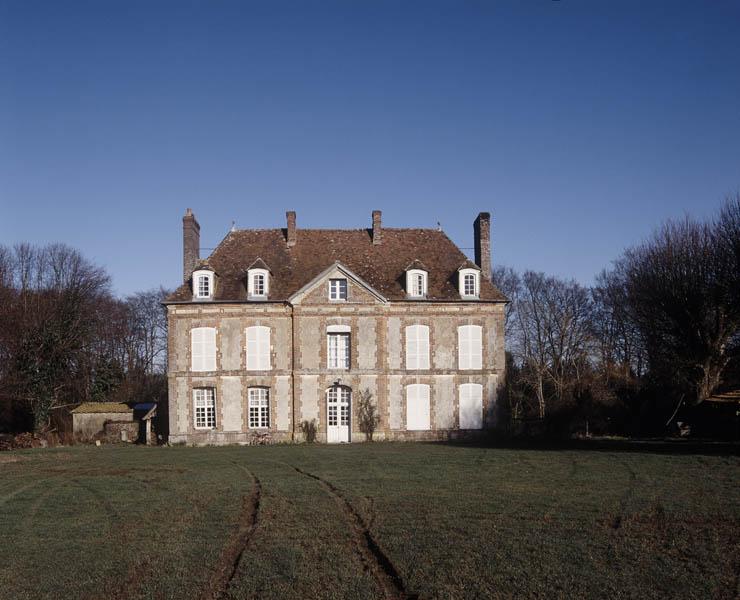 Le château depuis l'ouest.