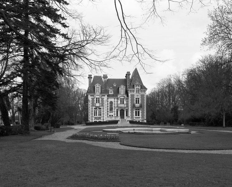 Logement patronal (2) dit manoir de l'Isle. Vue prise du sud.