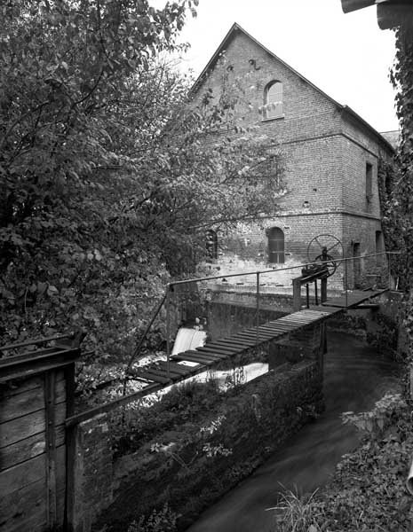 Moulin à tan, puis moulin à huile, puis fromagerie. Vue prise de l'est.