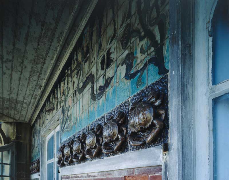 'Elévation nord, sur mer. Loggia. Détail des décors céramiques d''Alexandre Bigot.'