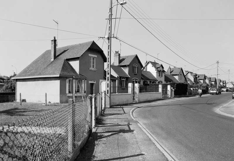 Cité ouvrière (1). Rue Sainte-Suzanne. Vue prise du nord-est.