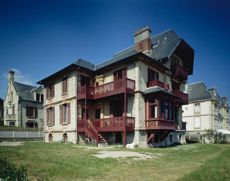 Vue prise de l'est.