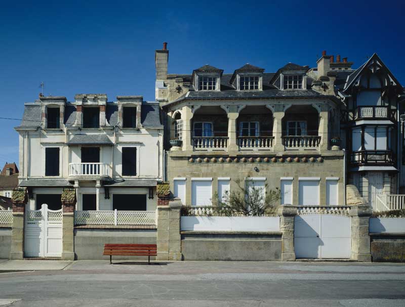 Elévation nord, sur mer.