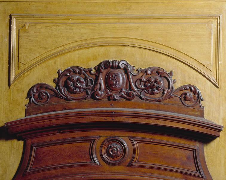 Vestibule: G. L. initiales du premier propriétaire du château (Goupil Louis).