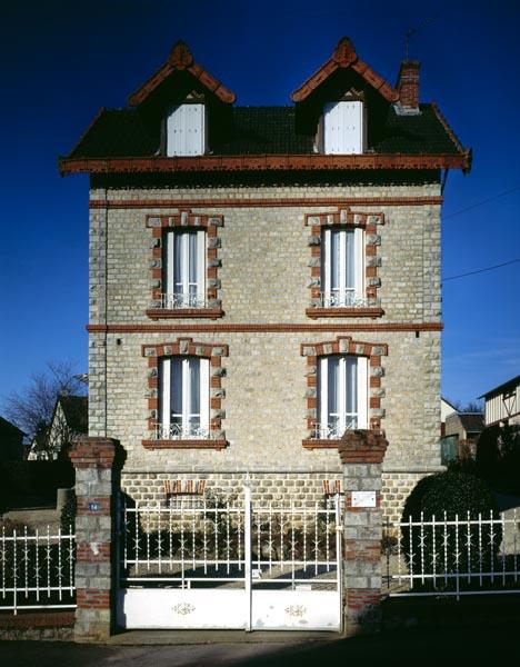 Façade est.
