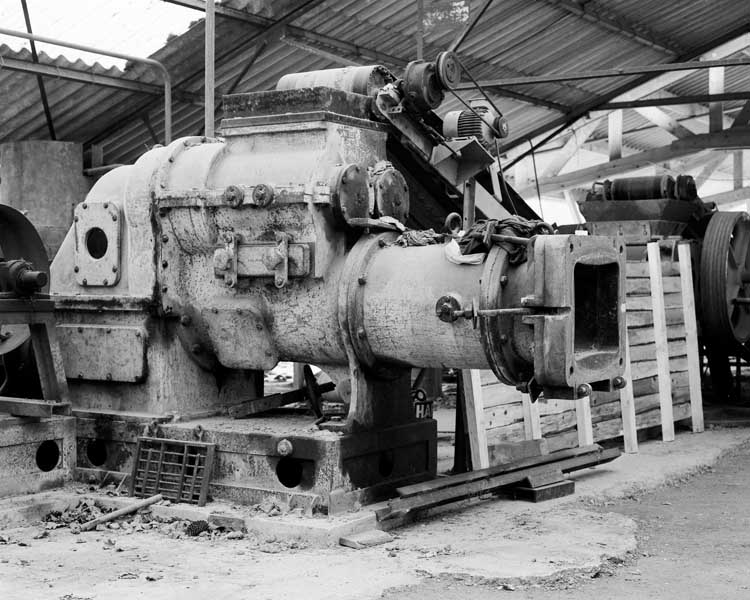 Hangar, étireuse.