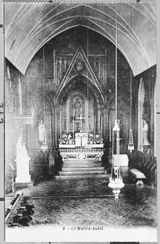 9. - Le Maître-Autel.- Carte postale, s.d., début 20e siècle. (Collection particulière).