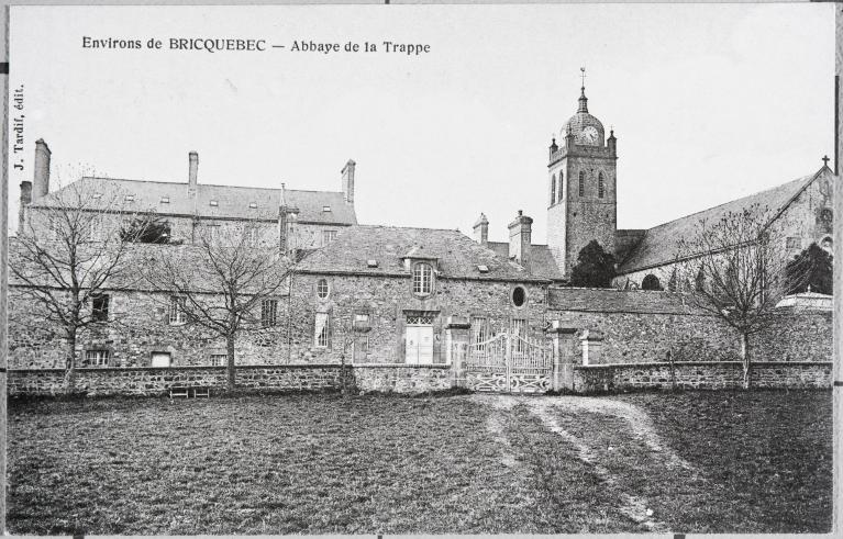 Environs de Bricquebec - Abbaye de la Trappe.- Carte postale, s.d., début 20e siècle (Collection particulière).