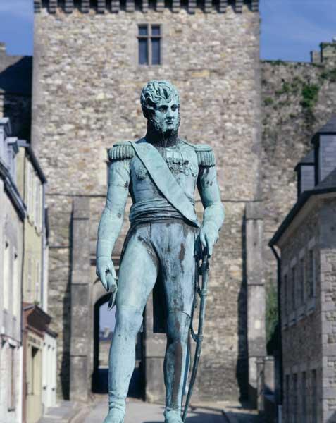 Vue d'ensemble prise de l'ouest, avant le déplacement de la statue.