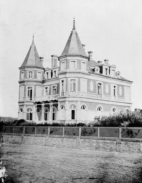 'Villa du duc de Morny', vue prise de l'ouest.