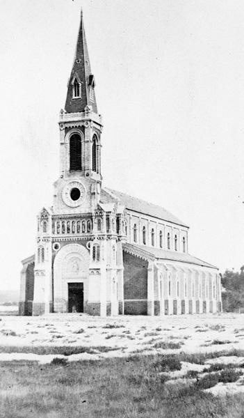 'L'Eglise Saint-Augustin', vue de la façade principale.