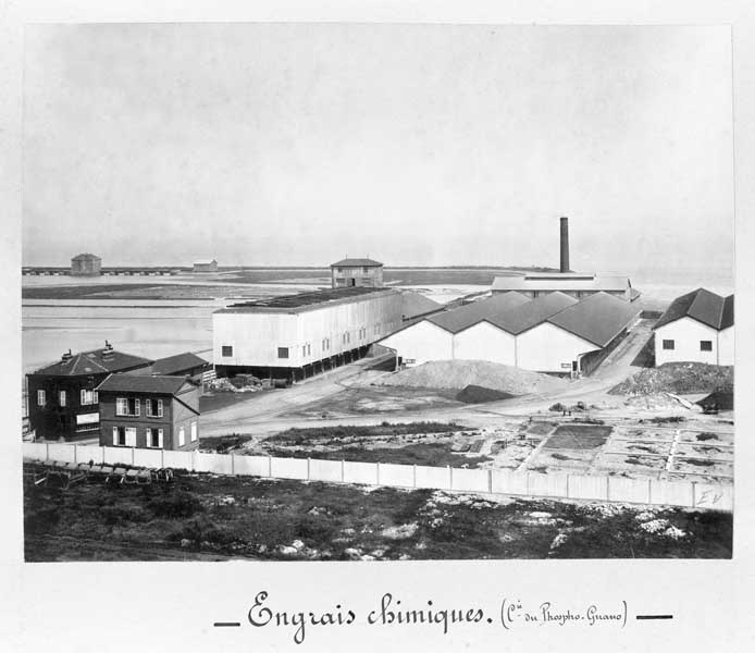 Engrais chimiques (Compagnie du phospho-guano).- Photographie, 1903. (Chambre de commerce et d'industrie de Honfleur).