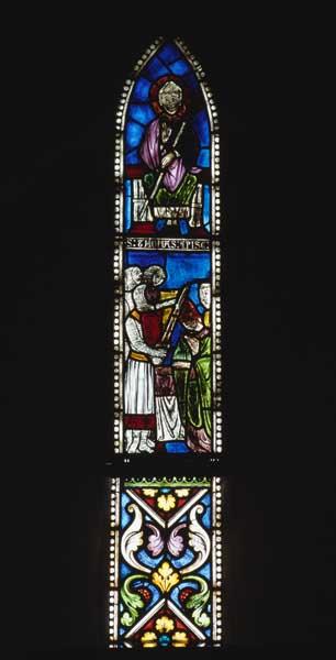 Verrière (figurée ; hagiographique) : Meurtre de Thomas Becket, Apôtre saint Thomas assis sur un trône