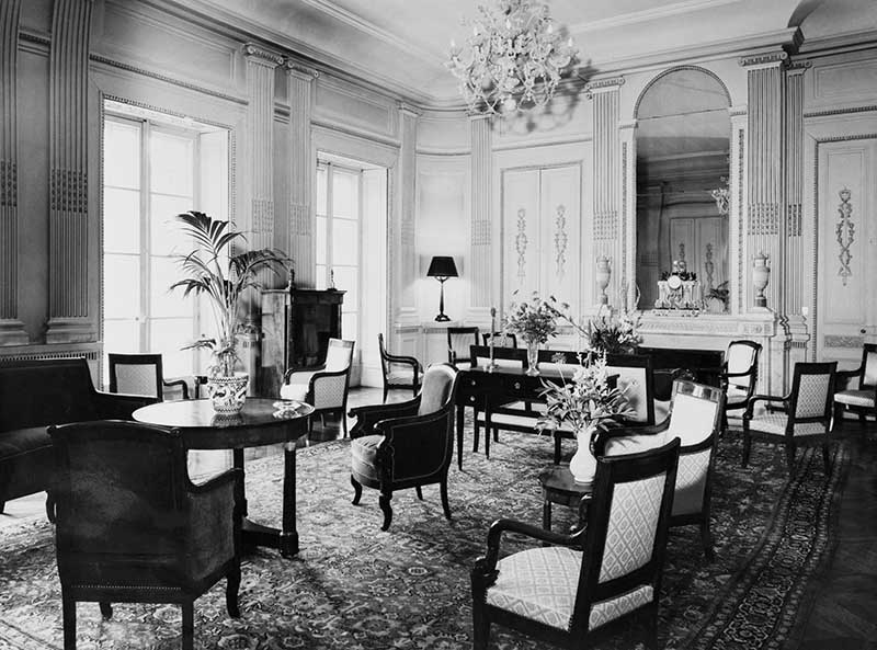 Le salon de compagnie de l'hôtel de la préfecture.