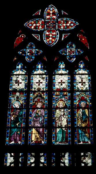 Vue d'ensemble de la baie 210 : les quatre Evangélistes dont saint Jean l'Evangéliste (lancette 3).
