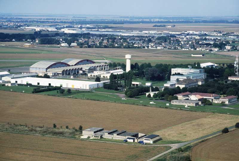 Vue aérienne prise du sud-est.