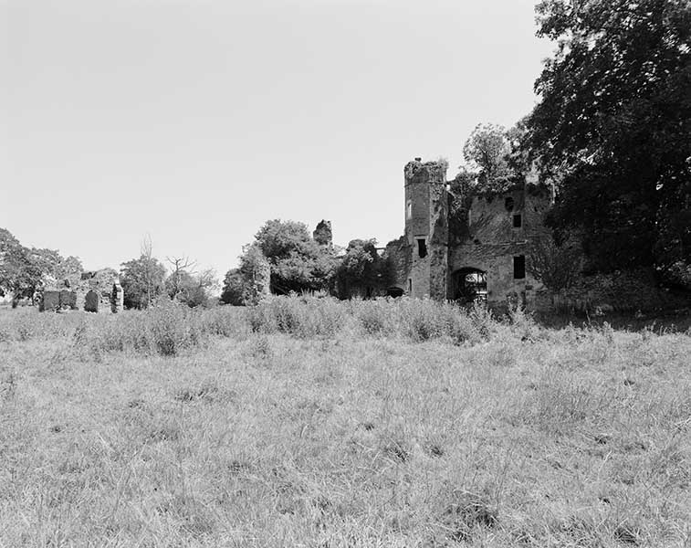 Château et chapelle, vue prise du nord.