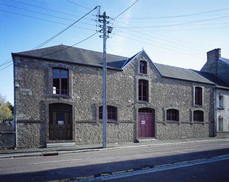 Périers. Le Bourg. Laiterie. ; Façade antérieure, vue prise depuis l'ouest.