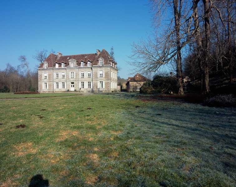 Château. Vue prise du sud.