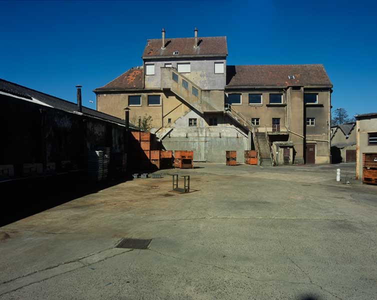 Cantine, vue prise de l'est.