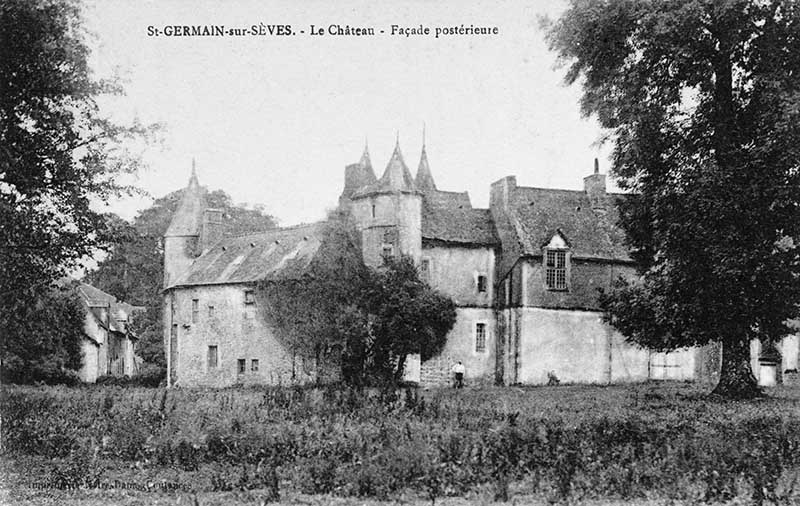 St-GERMAIN-sur-SEVES. - Le Château. Façade postérieure.- Carte postale, Imprimerie Notre-Dame, Coutances, s.d., début 20e siècle.