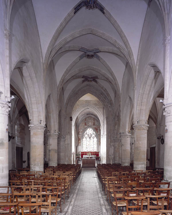 Intérieur, la nef, vue prise de l'ouest.