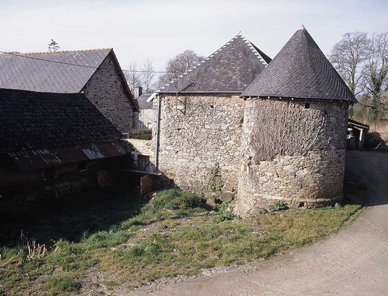 Logis secondaire, pignon est, vue prise du sud.