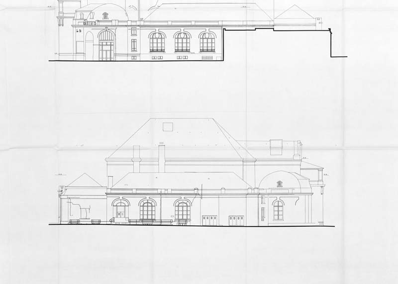 Réhabilitation du casino. Façade ouest. [3e casino].- Elévation dressée par Péron et Grangréaux, architectes, Saint-Maurice, mai 1993. Reproduction photomécanique, n. et b., échelle : 1/100e (réduit). (Direction régionale des Affaires Culturelles de Basse-Normandie. dossier MH, casino).