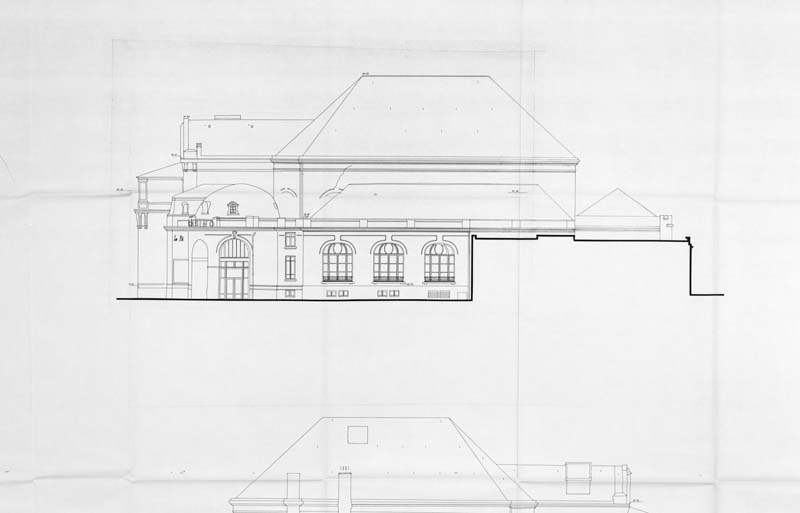 Réhabilitation du casino. Façade est. [3e casino].- Elévation dressée par Péron et Grangréaux, architectes, Saint-Maurice, mai 1993. Reproduction photomécanique, n. et b., échelle : 1/100e (réduit). (Direction régionale des Affaires Culturelles de Basse-Normandie. dossier MH, casino).