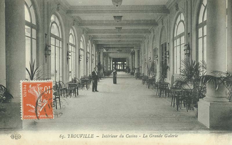 65. Trouville - Intérieur du Casino - La Grande Galerie [rez-de-chaussée : n° 6].- Carte postale, E.L.D. éd., n.d., 1912 [cachet de la poste], n. et b., 13,7 x 8,8 cm. (Collection particulière Michel Barillet, Trouville-sur-Mer).