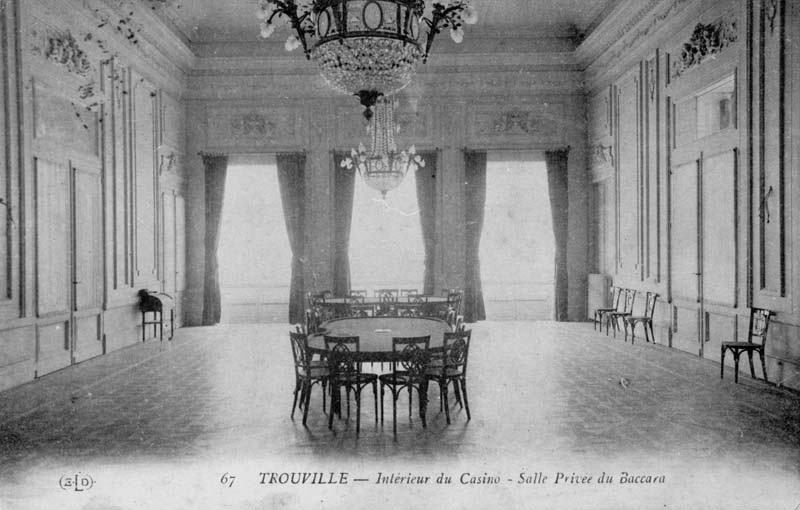 67. Trouville - Intérieur du Casino - Salle Privée du Baccara [1er étage : n° 40 ?].- Carte postale, E.L.D. éd., n.d., entre 1912 et 1916 [date du cachet de la poste], n. et b., 13,7 x 8,8 cm. (Collection particulière Michel Barillet, Trouville-sur-Mer).