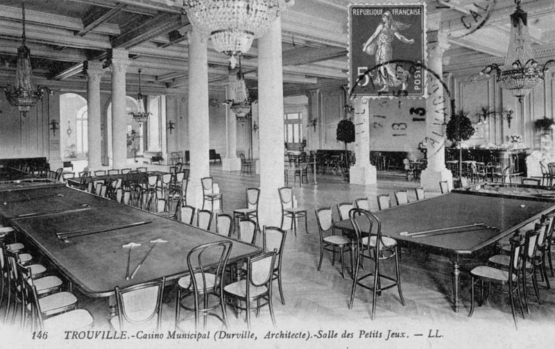 146. Trouville. - Casino Municipal (Durville, Architecte). Salle des Petits Jeux [rez-de-chaussée : n° 10].- Carte postale, LL. éd., n.d., vers 1912-1913 [date du cachet de la poste], n. et b., 13,7 x 8,8 cm. (Collection particulière Michel Barillet, Trouville-sur-Mer).