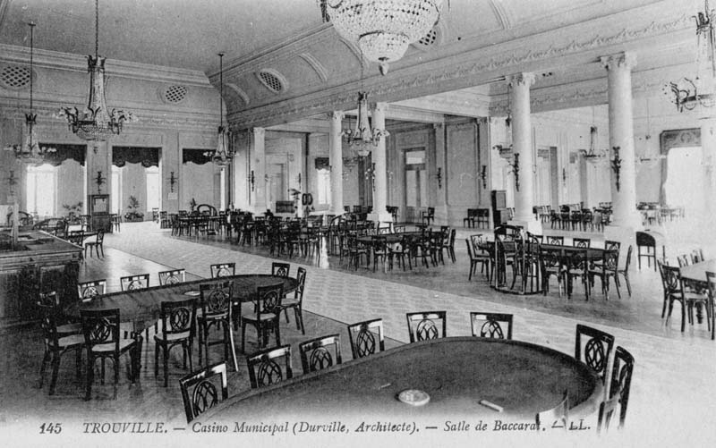 145. Trouville. - Casino Municipal (Durville, Architecte). - Salle de Baccarat [1er étage : n° 37].- Carte postale, LL. éd., Lévy fils et Cie impr., Paris, n.d., vers 1912, n. et b., 13,7 x 8,8 cm. (Collection particulière Michel Barillet, Trouville-sur-Mer).