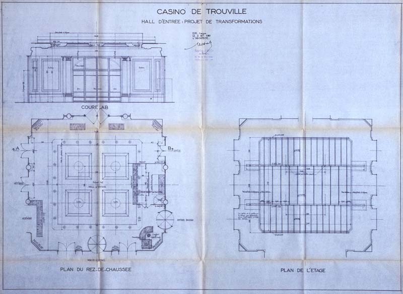 'Casino de Trouville. Hall d''entrée : projet de transformation. Plan du rez-de-chaussée, plan de l''étage, coupe AB.- Plans et coupe dressés par Maurice Halley, architecte, Trouville-sur-Mer, 2 octobre 1965. Reproduction photomécanique, 83 x 61 cm, échelle : 1 cm pour 1 mètre. (AC Trouville-sur-Mer. AMT 117).'