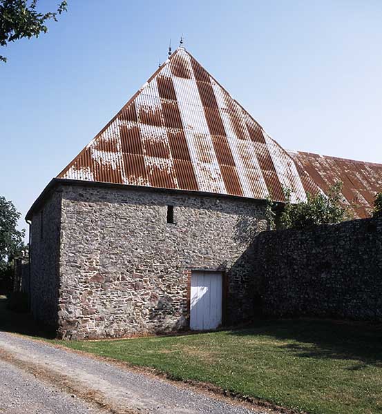 Pressoir, façade postérieure prise du sud.