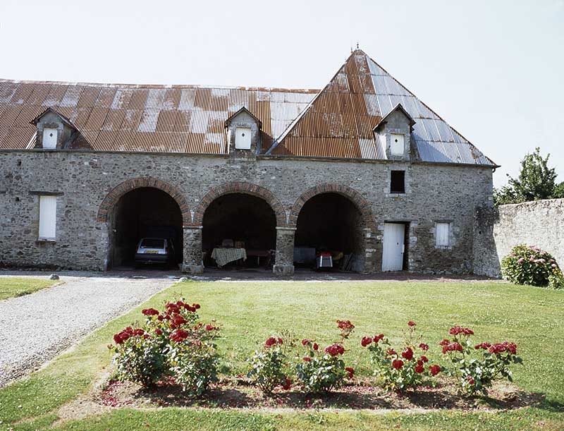 Charretterie et pressoir, façade antérieure prise du nord.