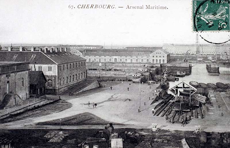 67 Arsenal Maritime.- Carte postale, cliché G. B. P. (AD Manche. Série FI).