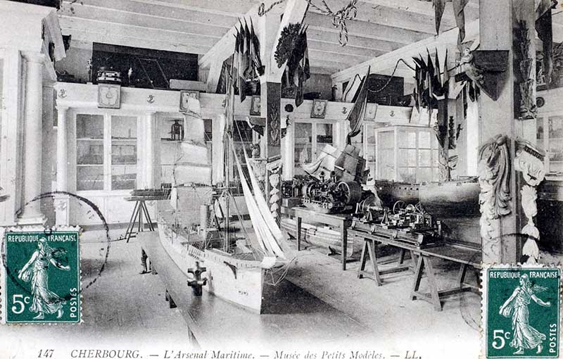 147 L'Arsenal Maritime. Musée des Petits Modèles.- Carte postale, LL. (AD Manche. Série FI).