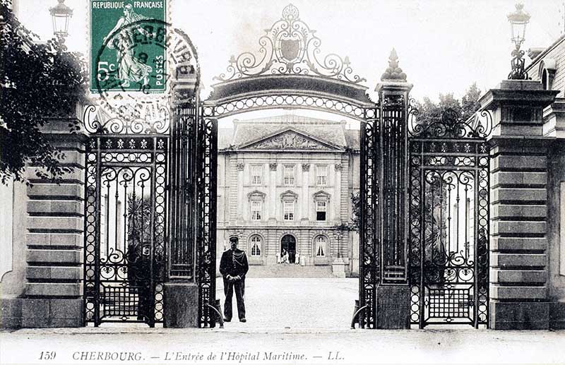 159 L'Entrée de l'Hôpital Maritime.- Carte postale, LL, vers 1908. (AD Manche. Série FI).