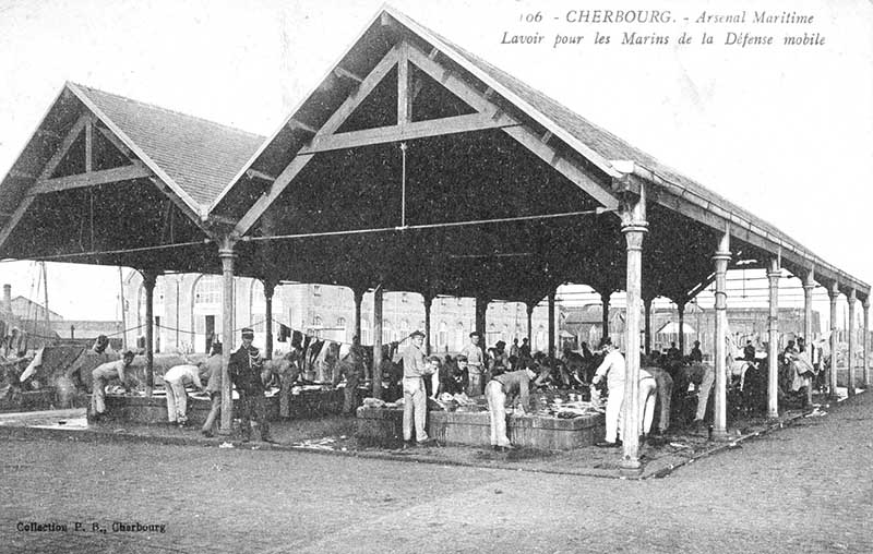 106 Arsenal Maritime Lavoir pour les Marins de la Défense mobile.- Carte postale, Collection P. B., Cherbourg. (AD Manche. Série FI).