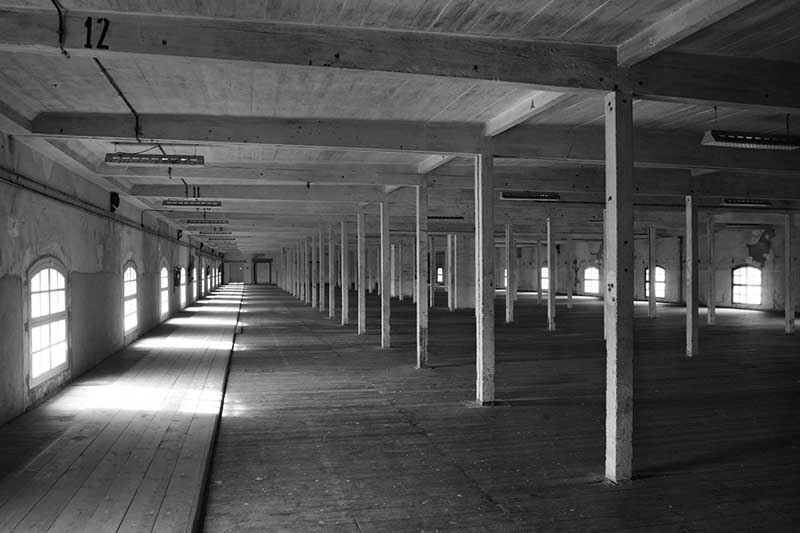 Magasins du bâtiment principal, dernier étage.