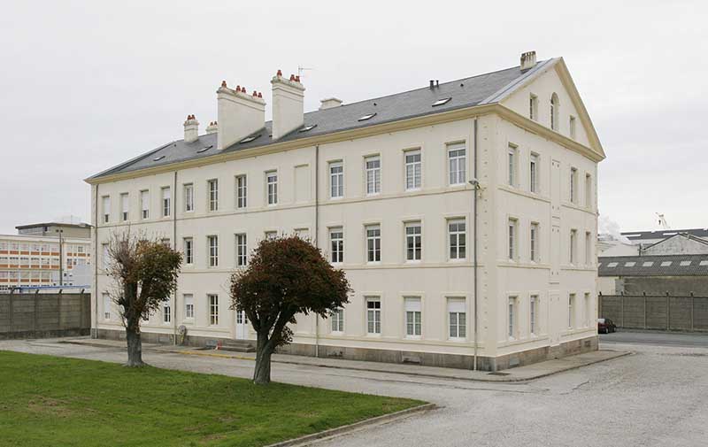 Vue du pavillon d'administration prise du nord-ouest.