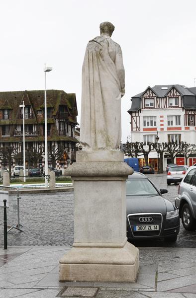 Revers du monument.